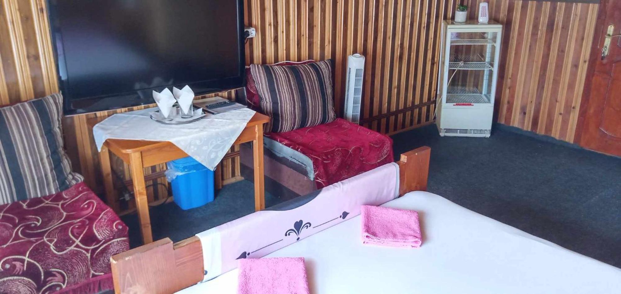 Hostel Intim 95 Ron Bîrlad Dış mekan fotoğraf